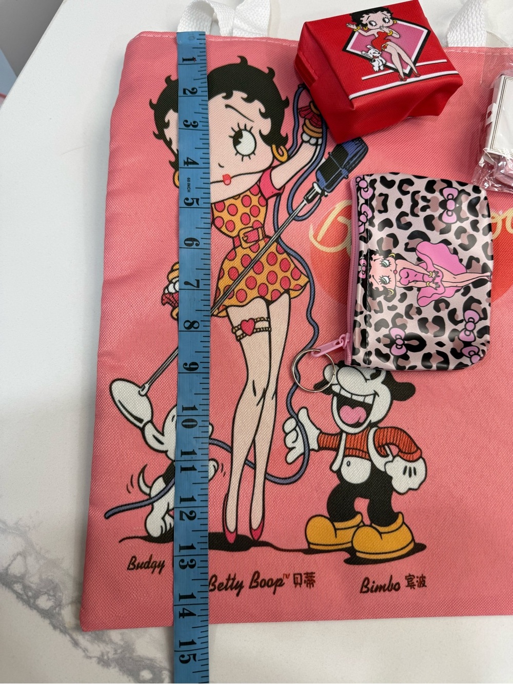Betty Boop Pink Character Tote with Pink and Red Accessories new - Picture 9 of 9